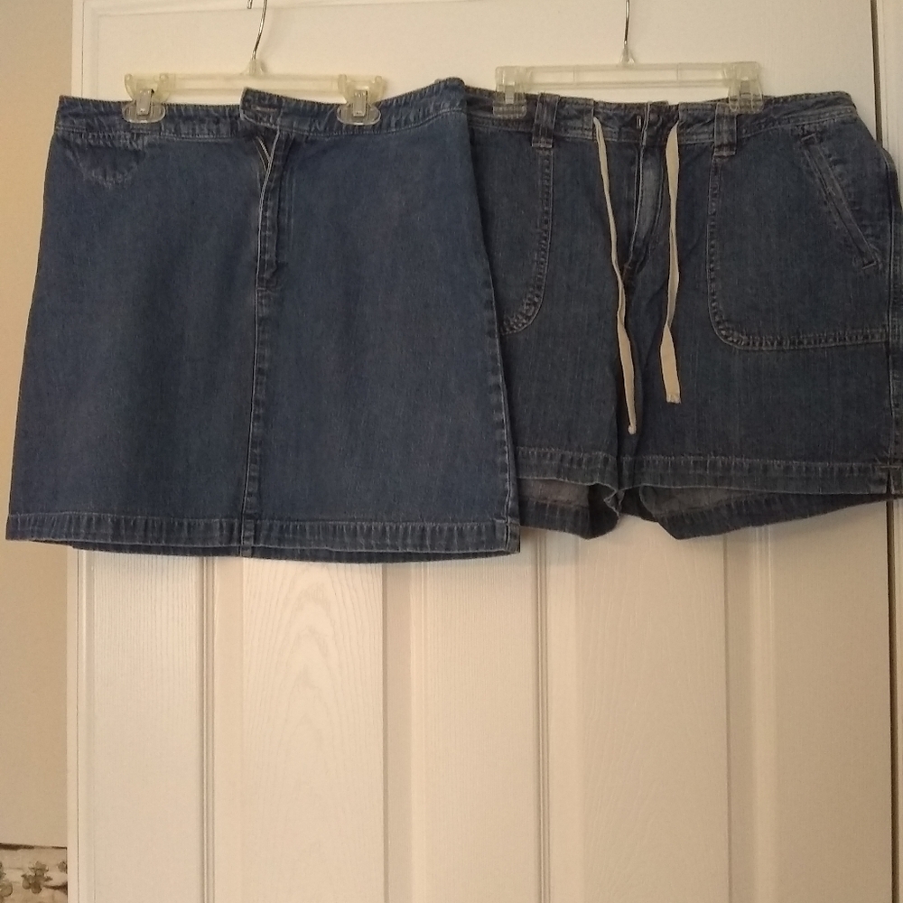 Lot of 3 Dockers, St Johns Bay, Tommy Hilfiger Denim Skirt and Shorts - Size 12